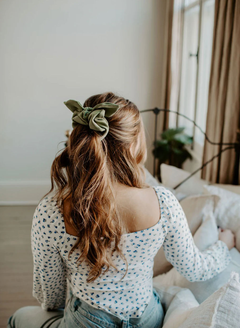 Lemongrass Bow Scrunchie